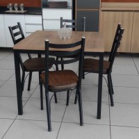 Conjunto de Mesa Adriana com 04 cadeiras