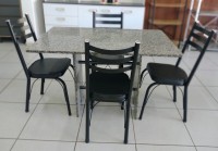 Conjunto de Mesa Pietra com 04 cadeiras